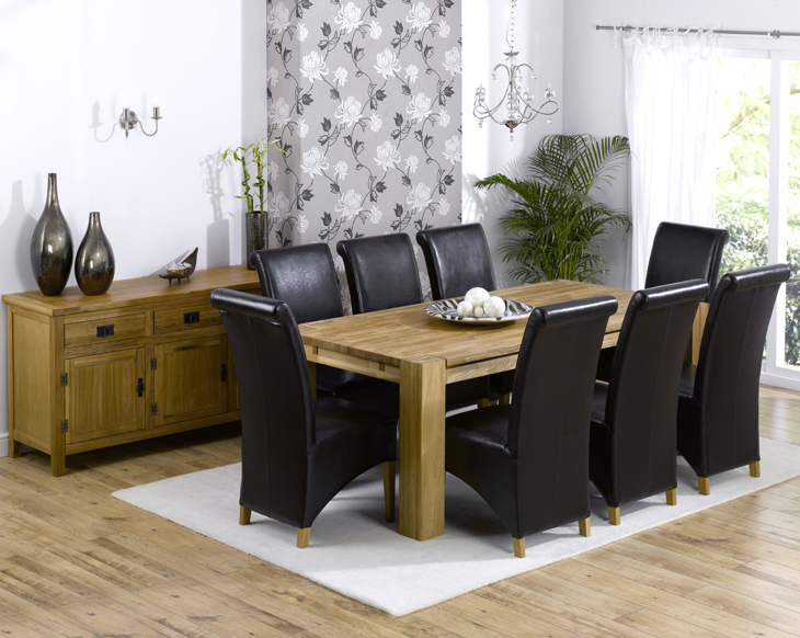 Marseille Oak Dining Table Plus 8 Barcelona Chairs - Click Image to Close